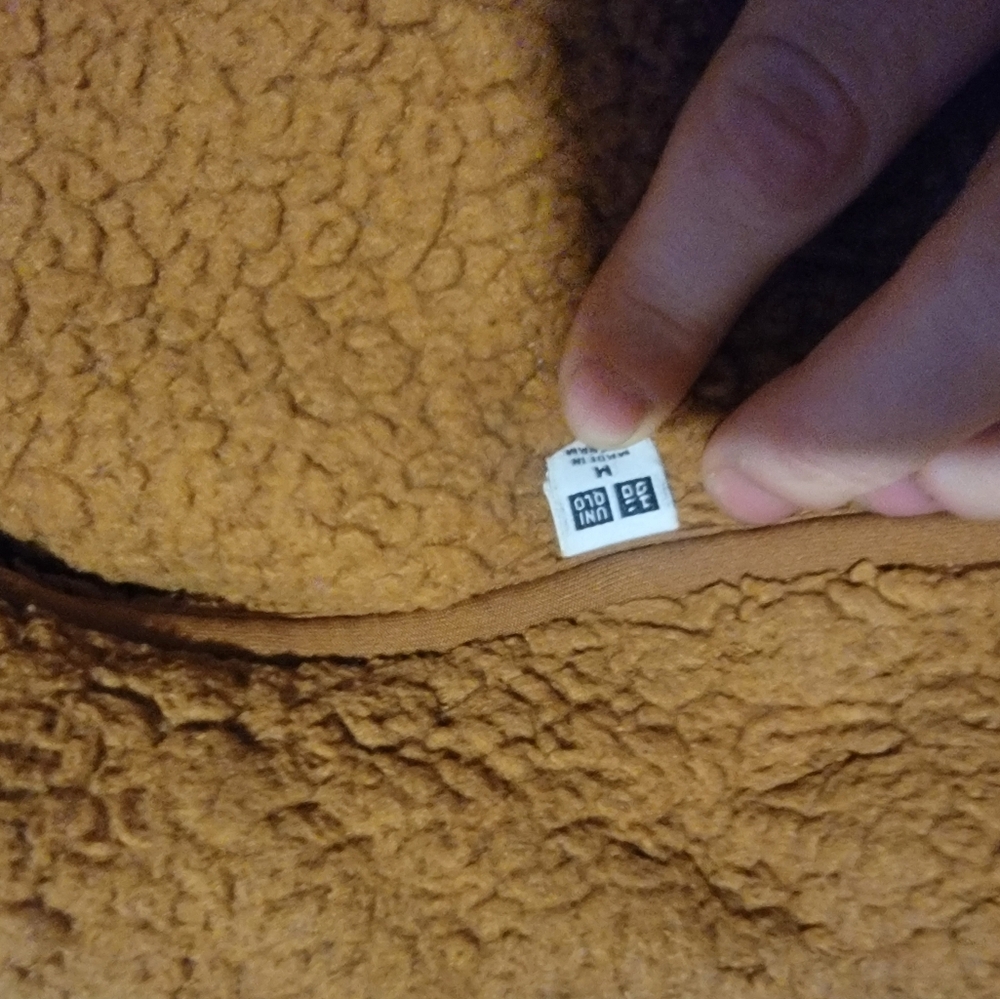 Uniqlo Teddy Jacket - Picture 5 of 5